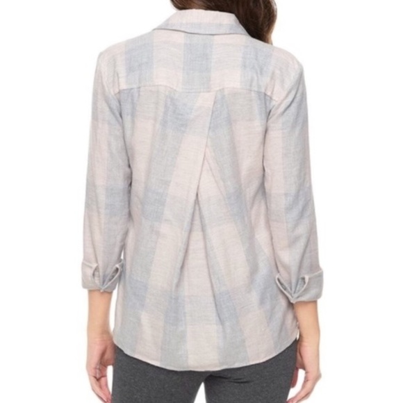3/$20 Splendid Wildwood Pink and Grey Plaid Top - Picture 3 of 8